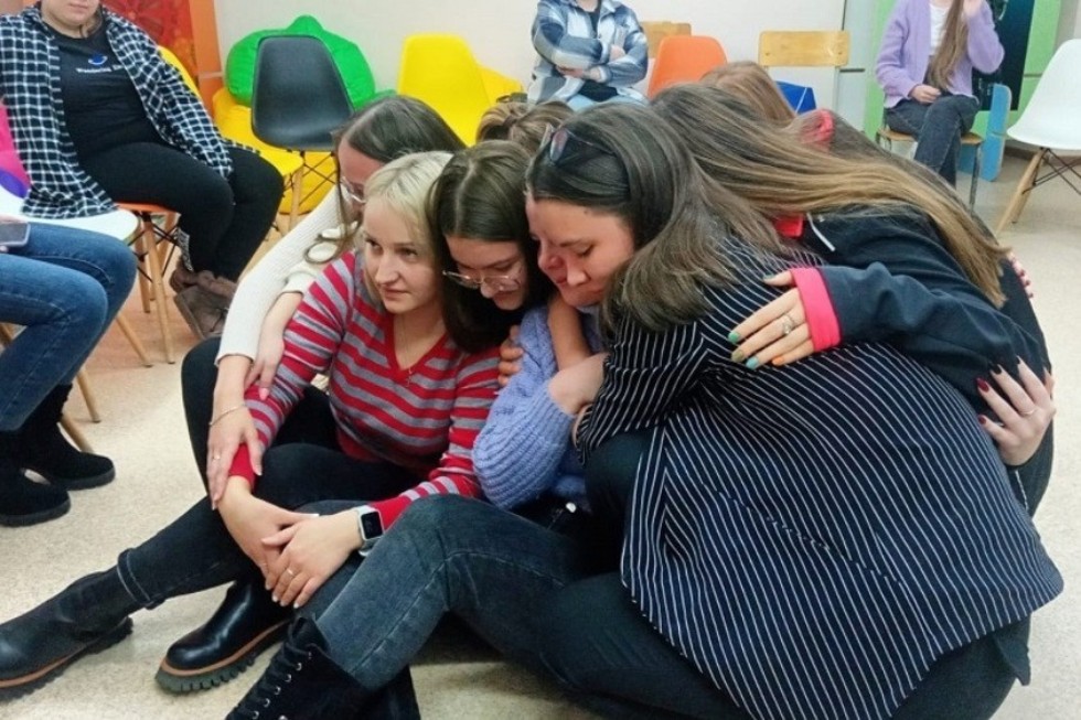 Мастер-класс от практикующего психолога 'Влияние семейных сценариев на членов семьи' Мастер-класс от практикующего психолога 'Влияние семейных сценариев на членов семьи'