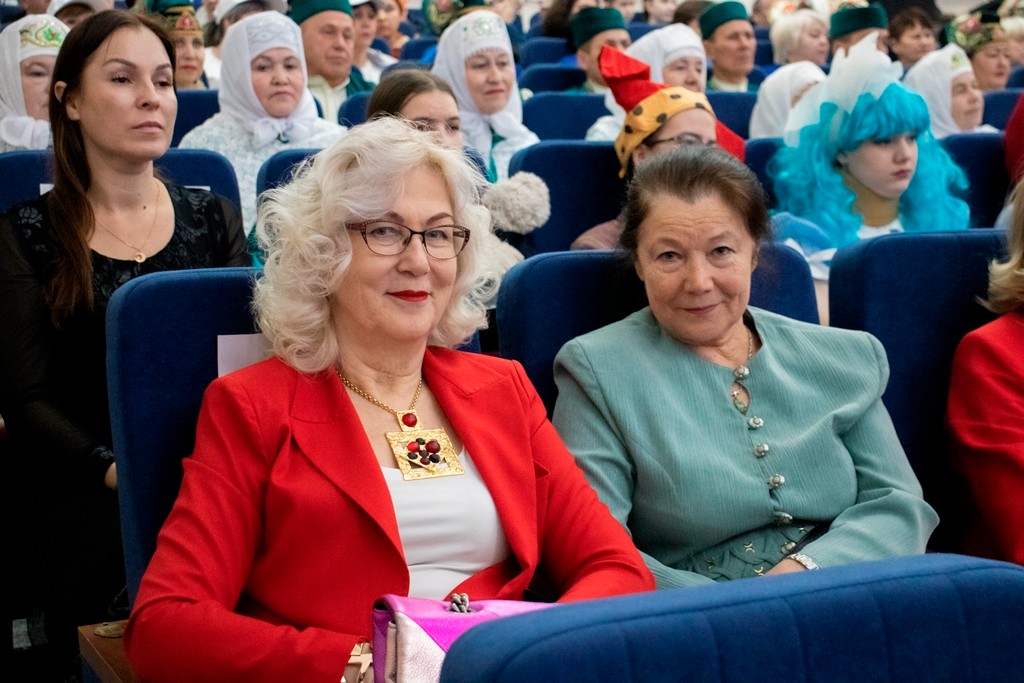 В конкурсе 'Женщина года' отличились преподаватели Елабужского института КФУ В конкурсе 'Женщина года' отличились преподаватели Елабужского института КФУ