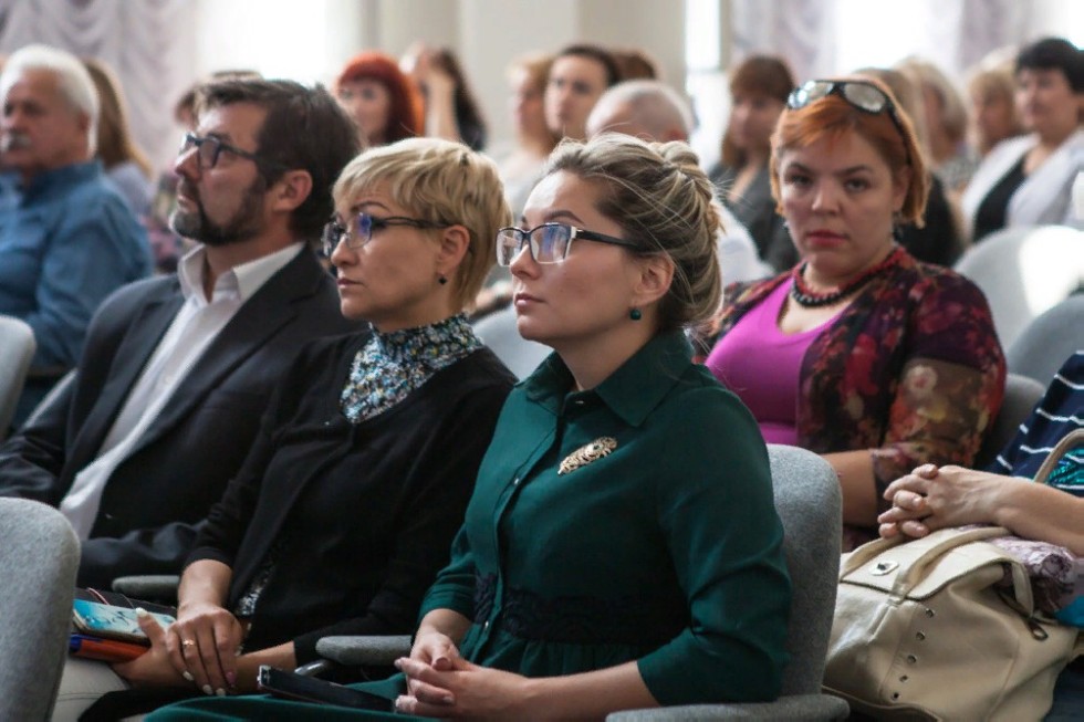 В Елабужском институте КФУ прошло совещание трудового коллектива В Елабужском институте КФУ прошло совещание трудового коллектива