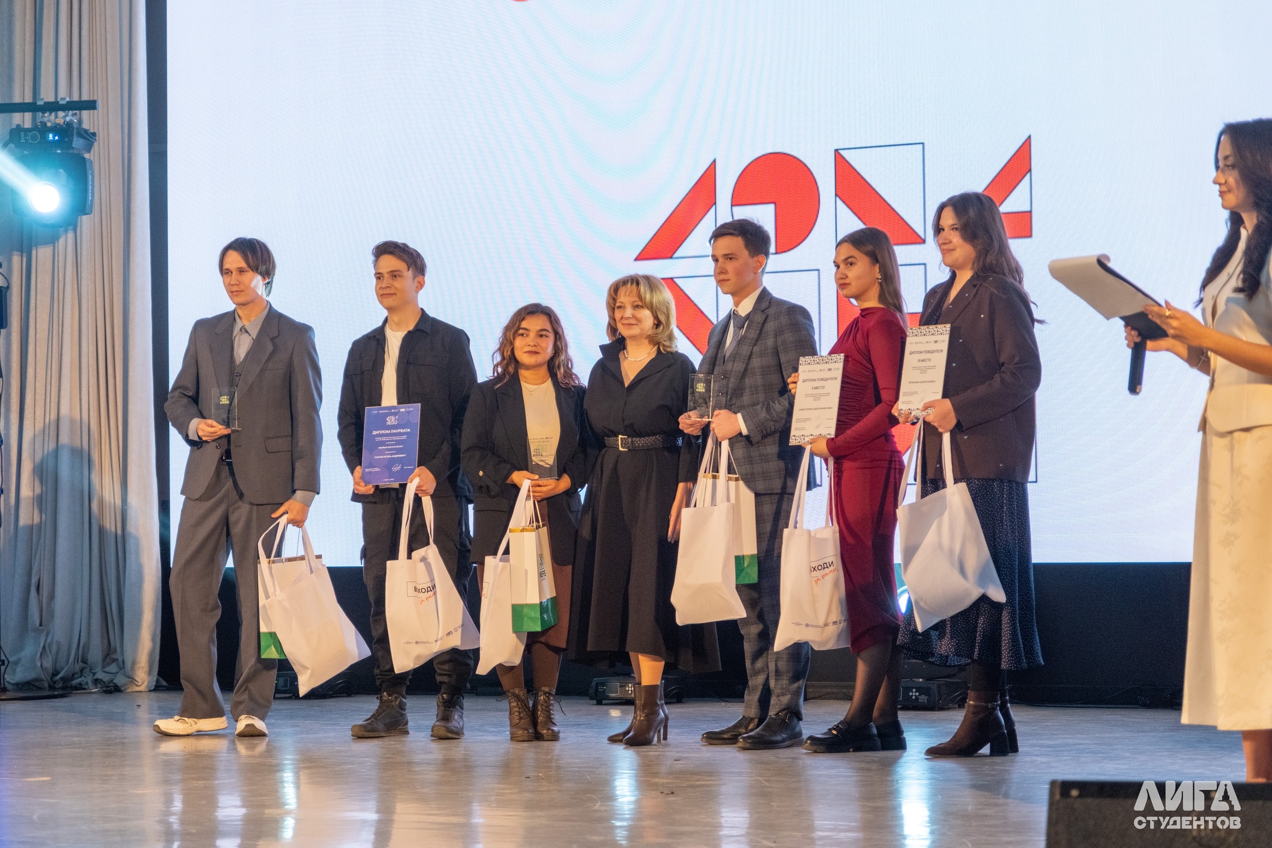 ������ ���������� �������������� �������� ������� ����� ����� �.�. ������������