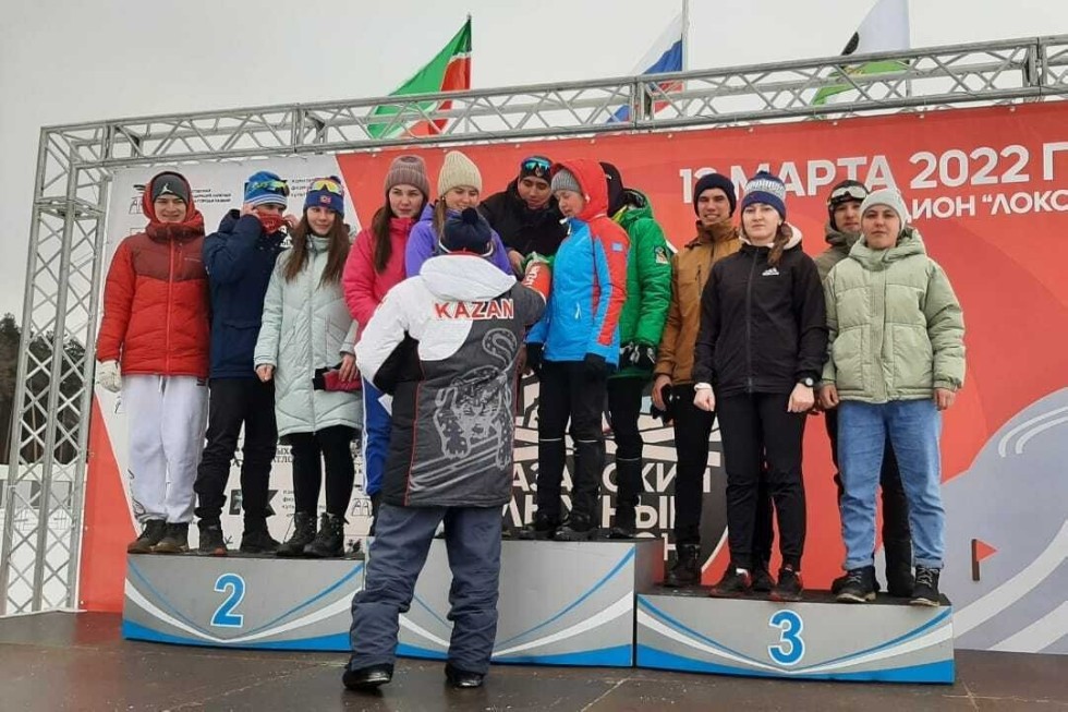 Мы хотим всем рекордам наши звонкие дать имена! Мы хотим всем рекордам наши звонкие дать имена!