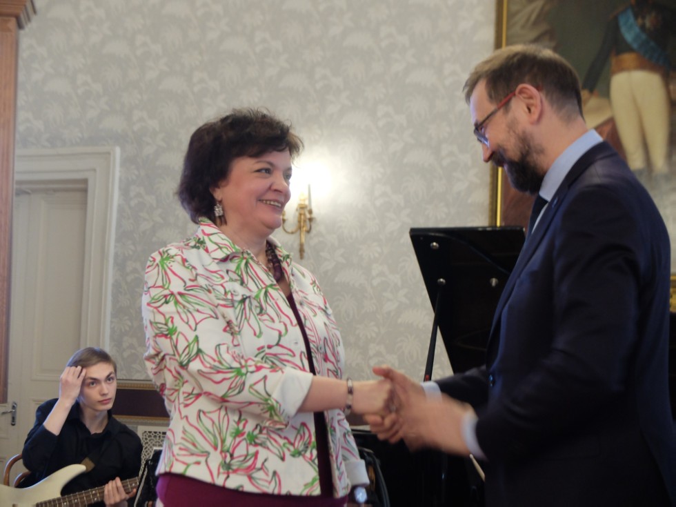 ����������� ����� ������ 8 �����.