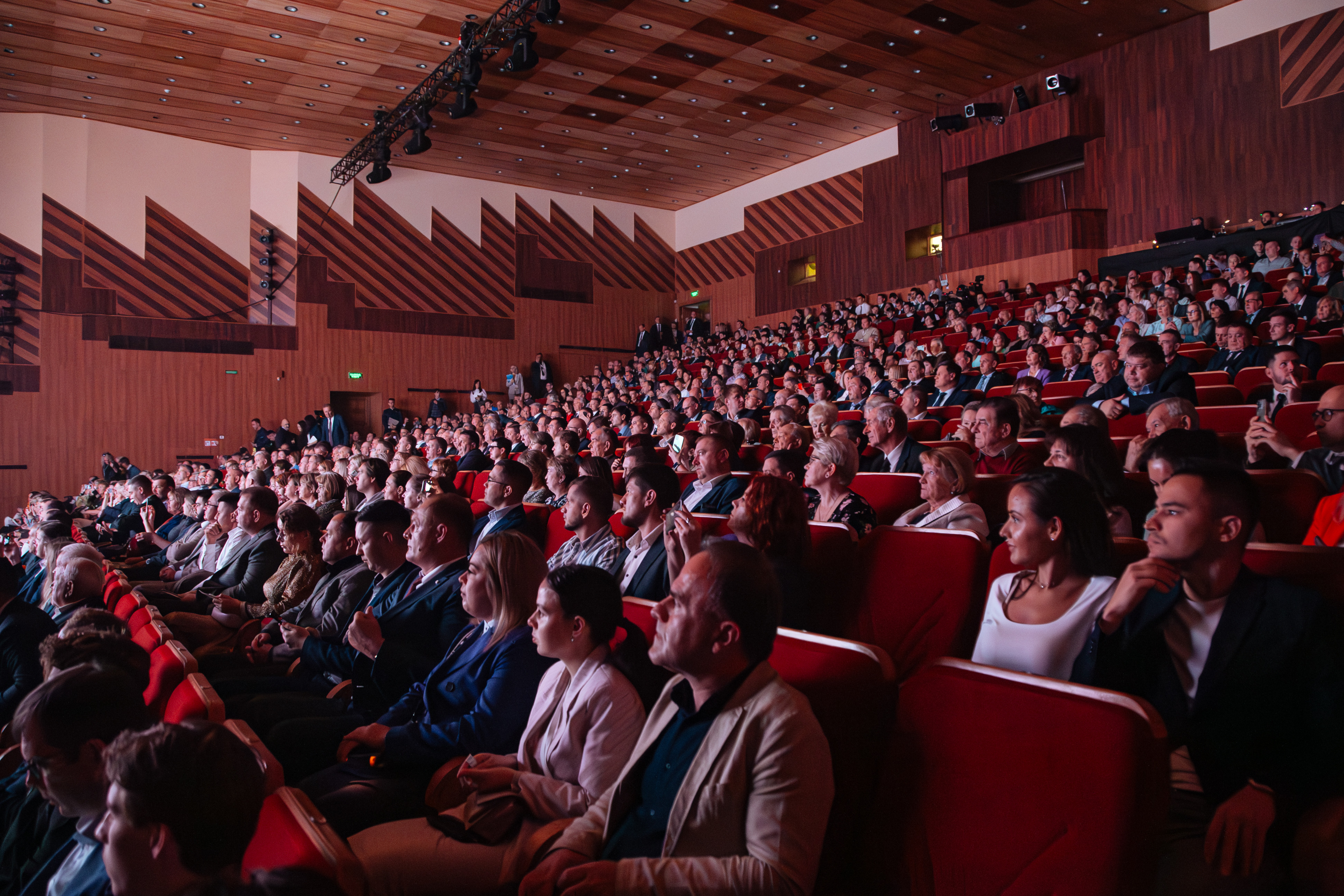 ���� ���������������