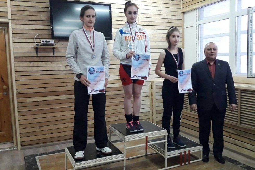 Студенты Елабужского института КФУ победили на республиканском турнире по пауэрлифтингу Студенты Елабужского института КФУ победили на республиканском турнире по пауэрлифтингу