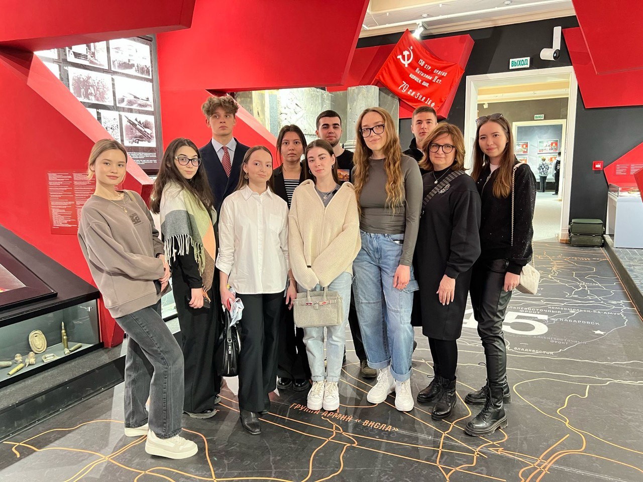 Кураторские часы, посвященные героям Великой Отечественной войны Кураторские часы, посвященные героям Великой Отечественной войны