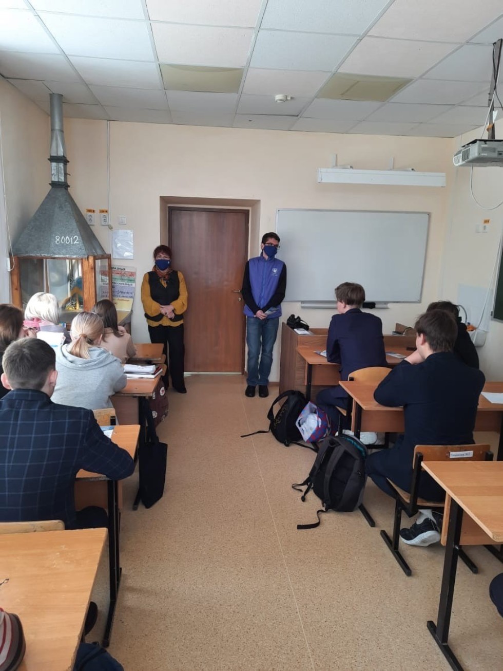 Представители НЧИ КФУ посетили школы города Елабуга.