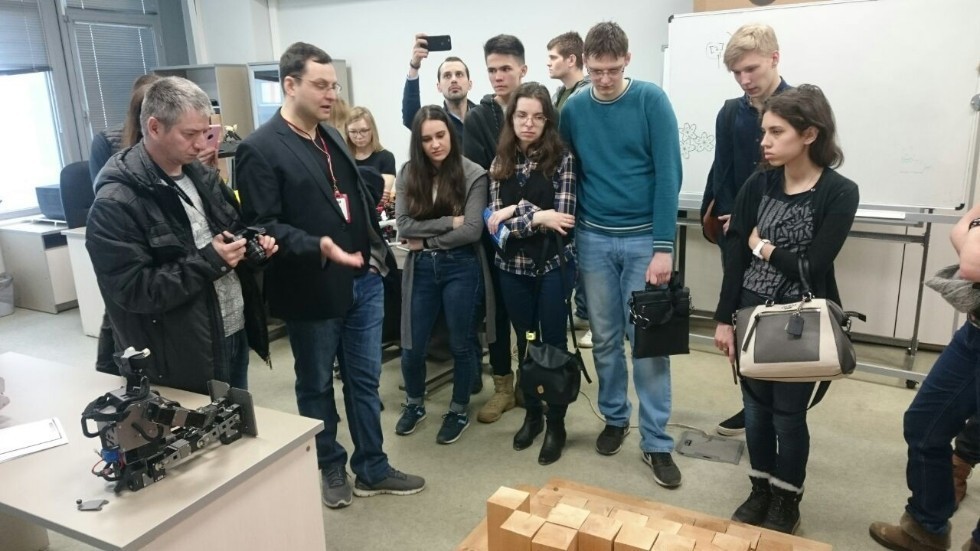 A laboratories tour was held at ITIS for everyone A laboratories tour was held at ITIS for everyone