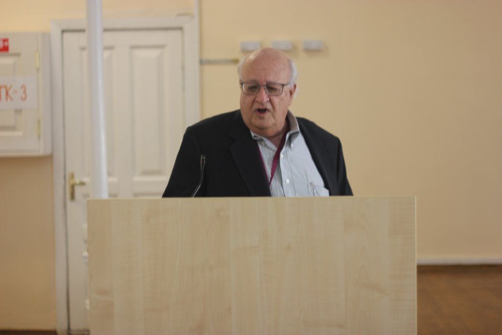 4-� ������������� ����������������� �������� ������������� � ���������� ����