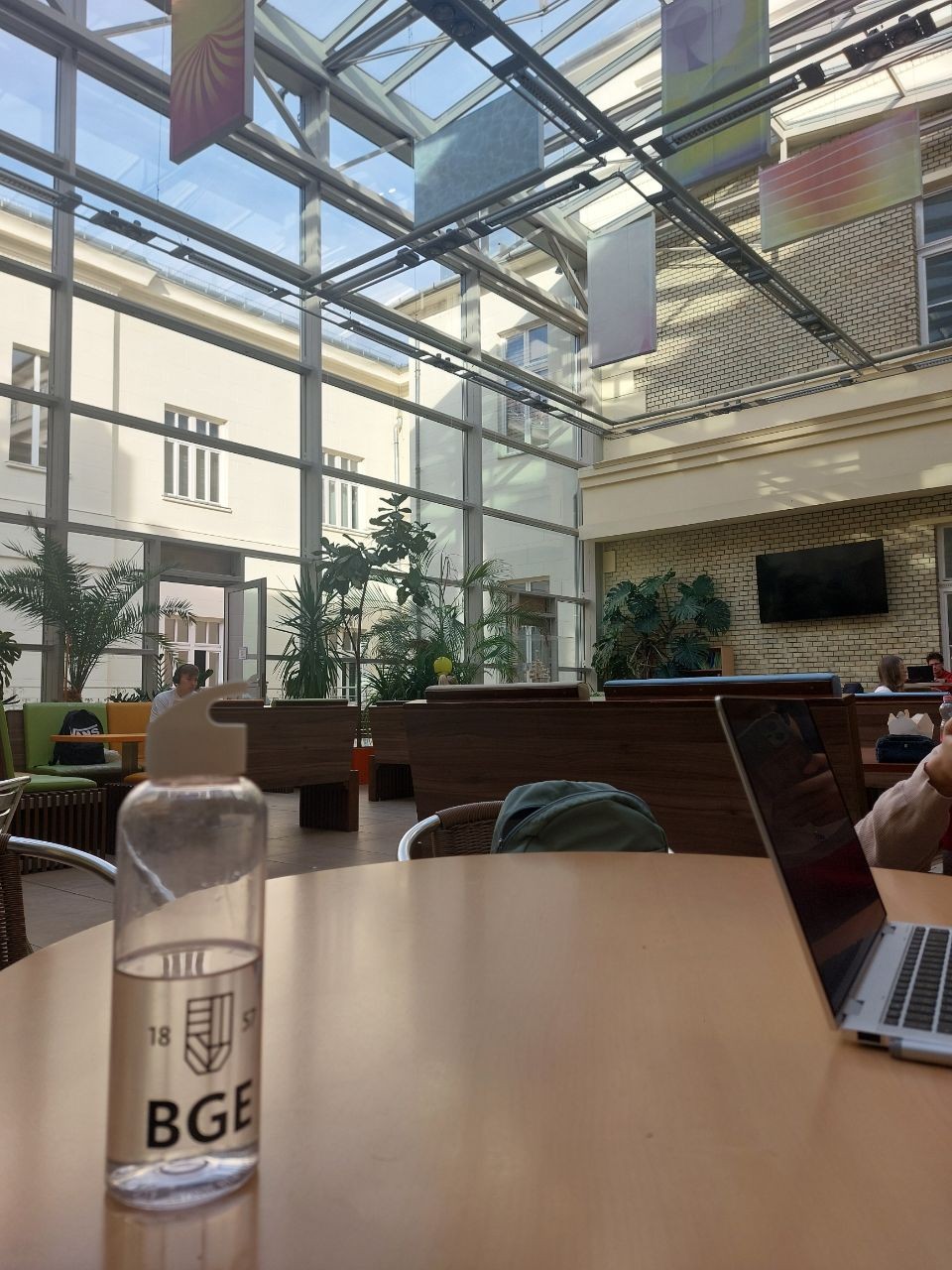 ��  ��������� 