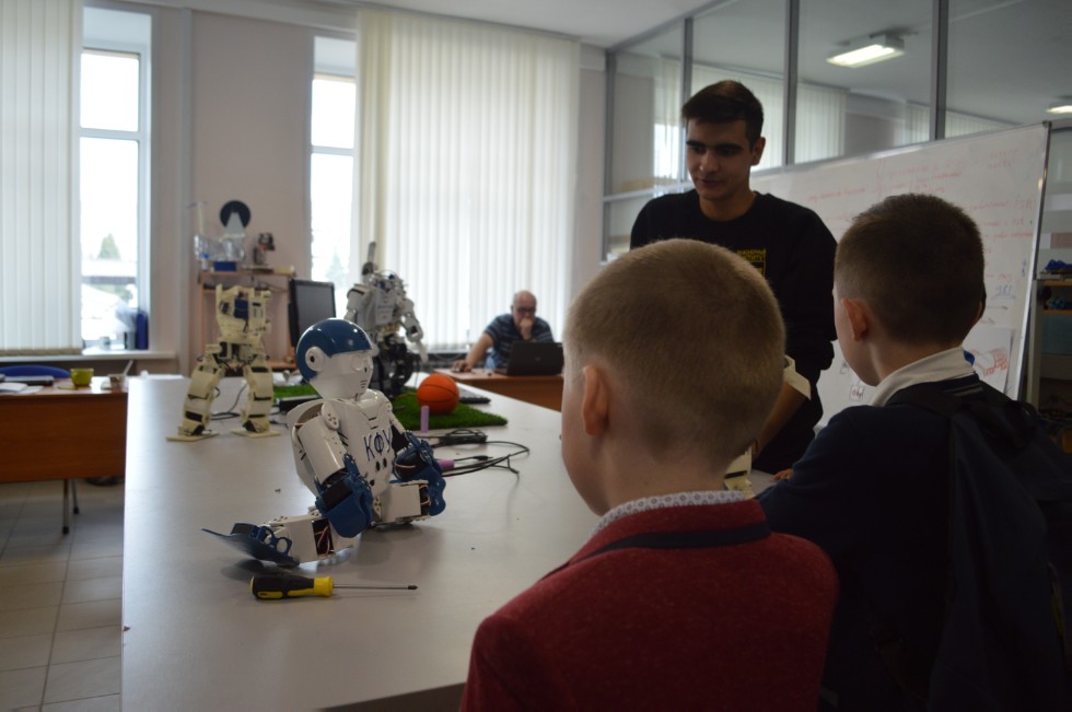 ����� ��������� ���� ������������� 