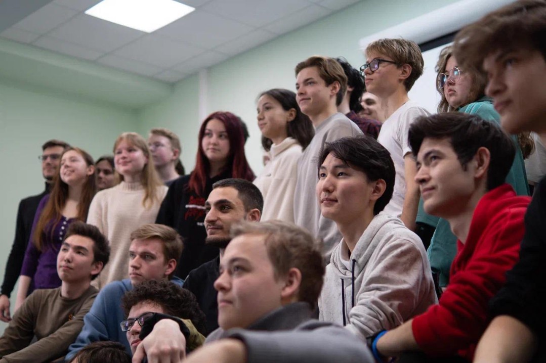 ����� ����� ����������� ����������� � �����������, ����������� ������ � ������� ������������� ����� � 1995 ����?