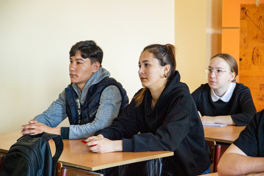 'Стоп ВИЧ/СПИД!': состоялась лекция в Елабужском институте КФУ 'Стоп ВИЧ/СПИД!': состоялась лекция в Елабужском институте КФУ