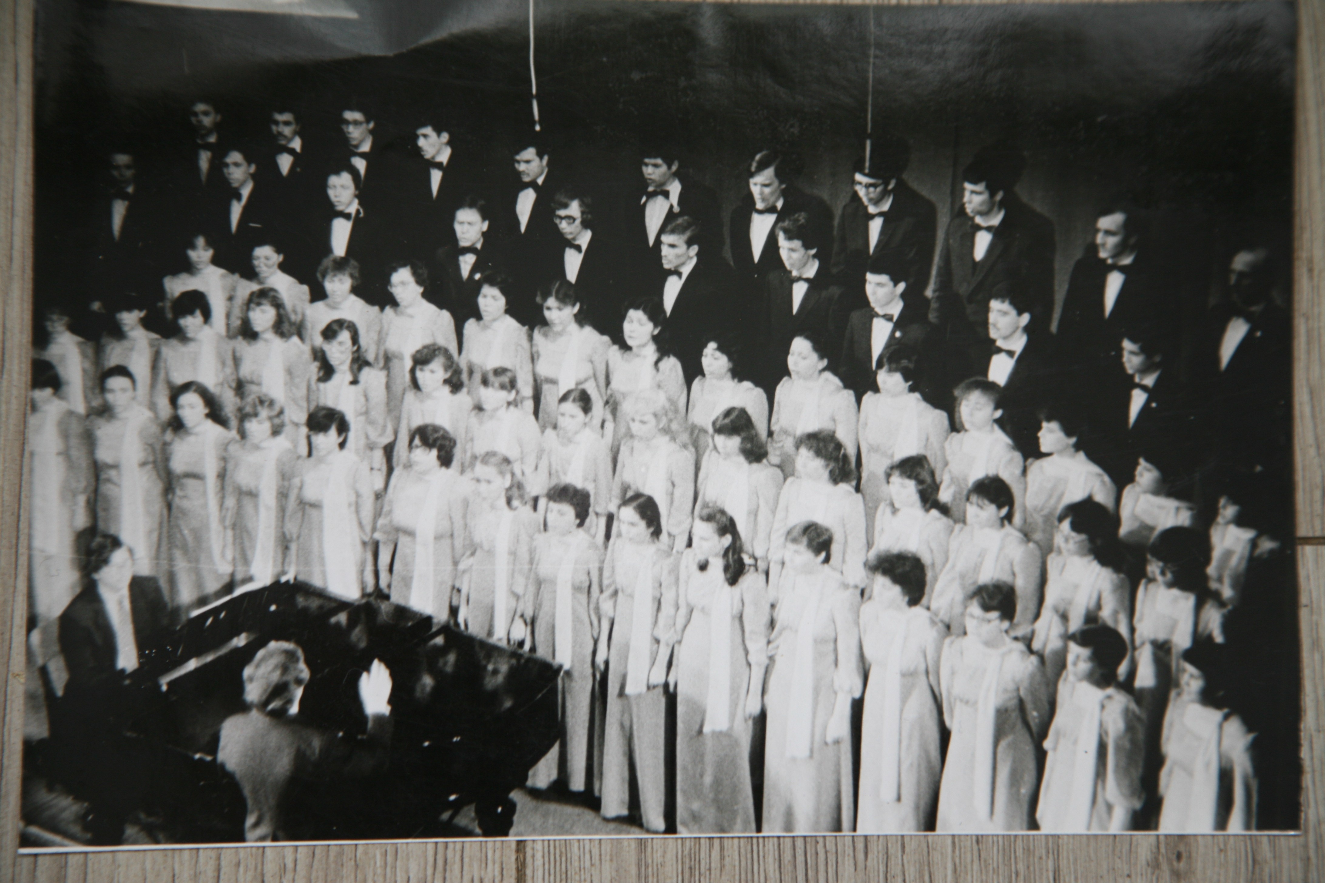 � �������