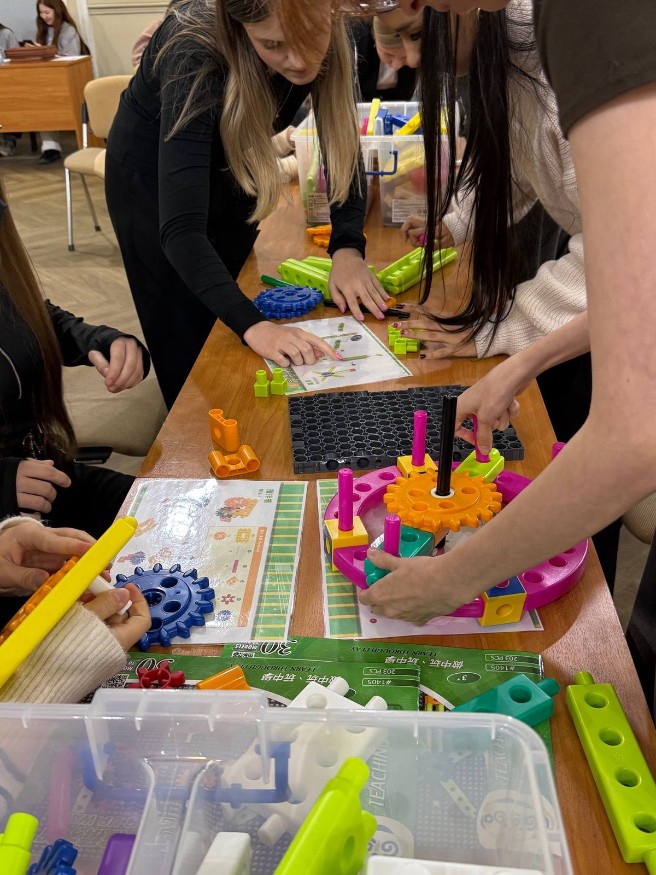 ����� ���� � ��������� ���������� � ����������� ���: IV ������������������ ������� ������-������� 