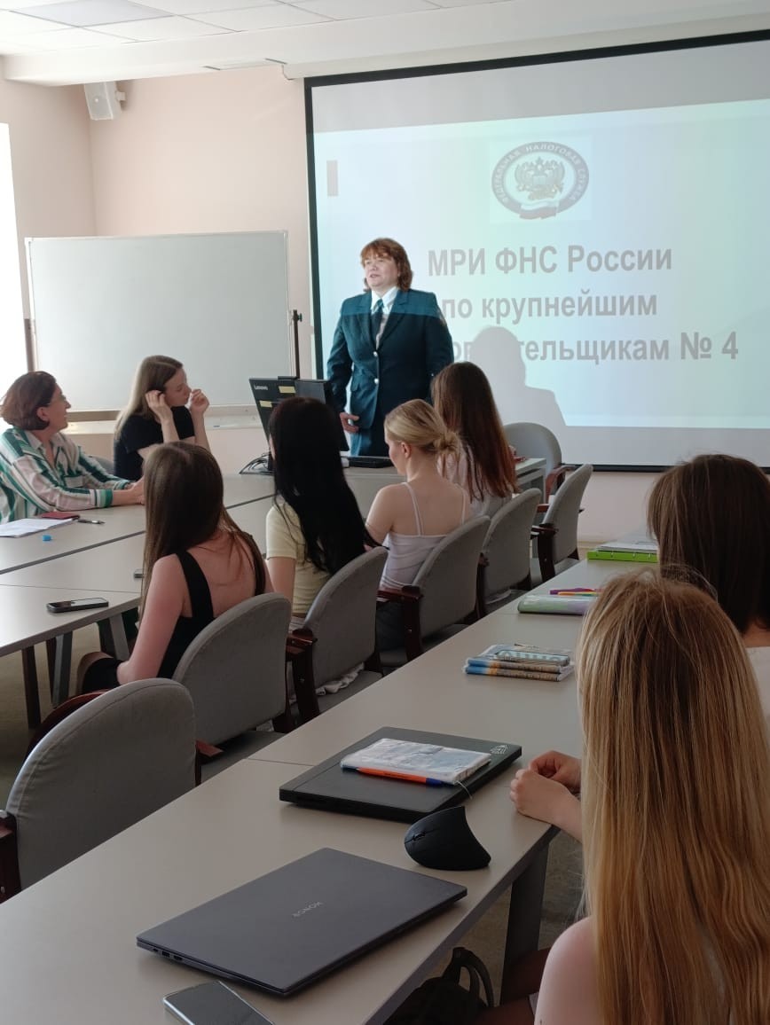 10 ���� 2025 ���� ���������� ������� ��� ��� �4 �� ���������� 2 ����� ������� 