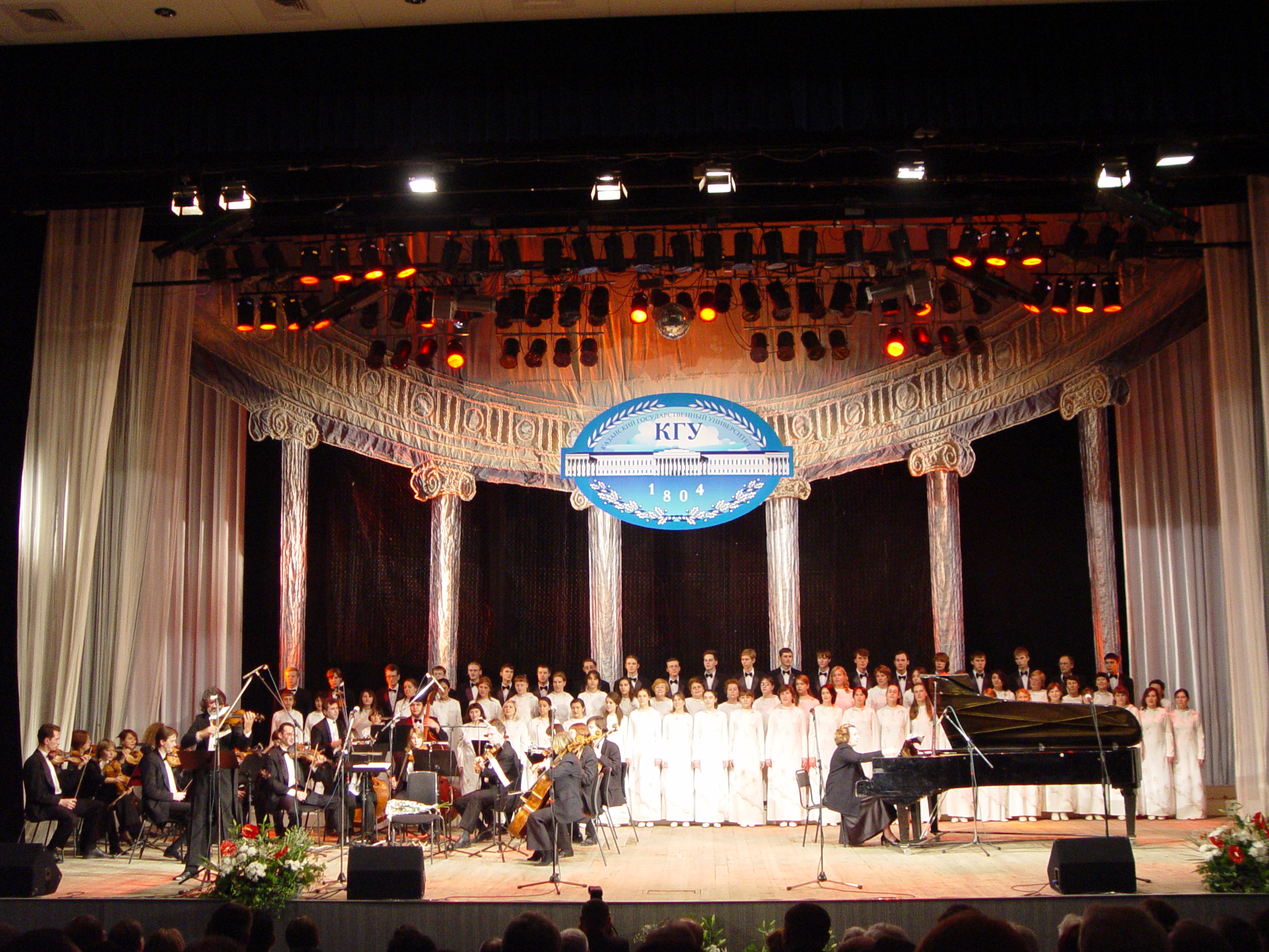 � �������