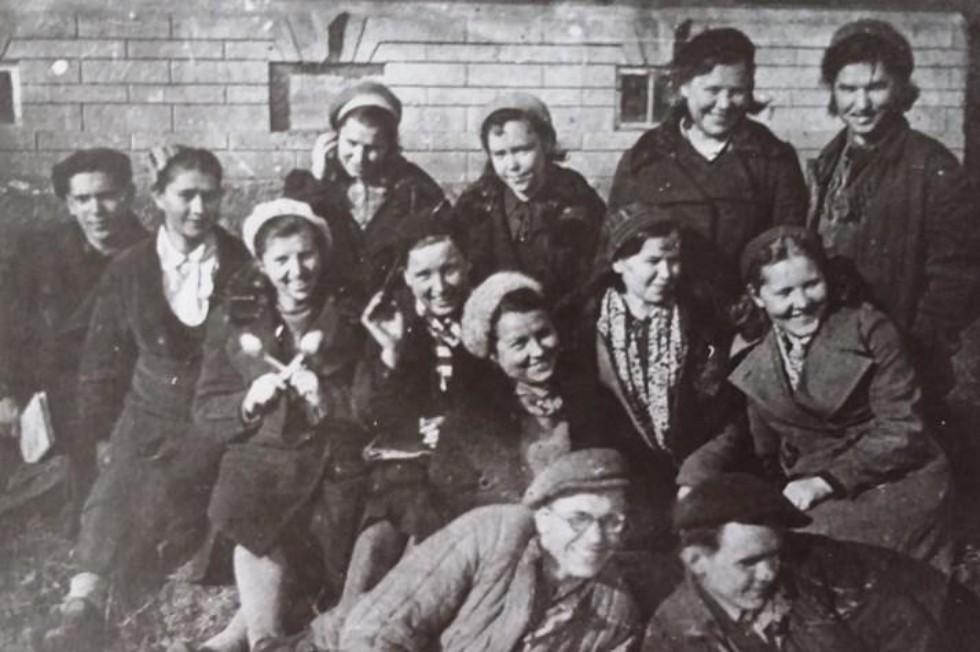 К 100-летию ТАССР. Елабужский учительский институт в 1943 году (из дневника геолога Р. Сегедина) К 100-летию ТАССР. Елабужский учительский институт в 1943 году (из дневника геолога Р. Сегедина)
