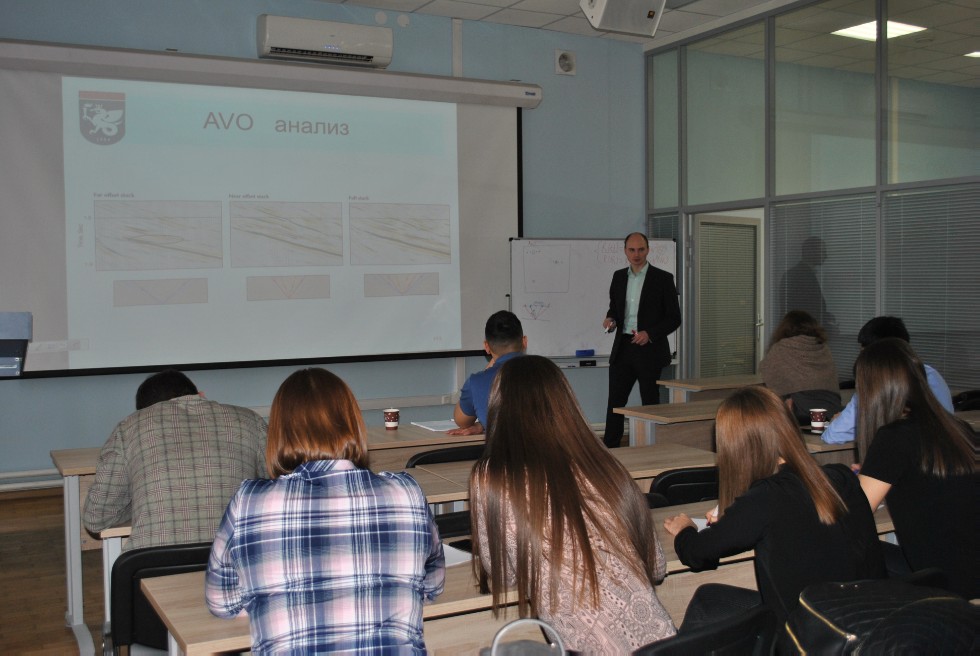 ����������� �� ������ ������� ������, ���������� � ���������� ��������� � ���