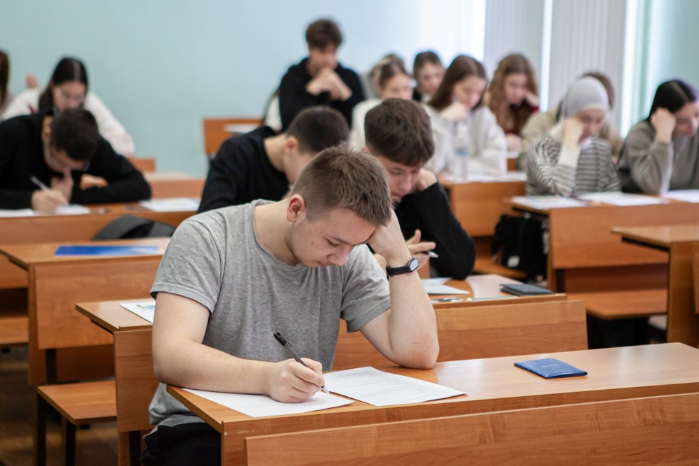 В Елабужском институте состоялась Олимпиада по экономике В Елабужском институте состоялась Олимпиада по экономике