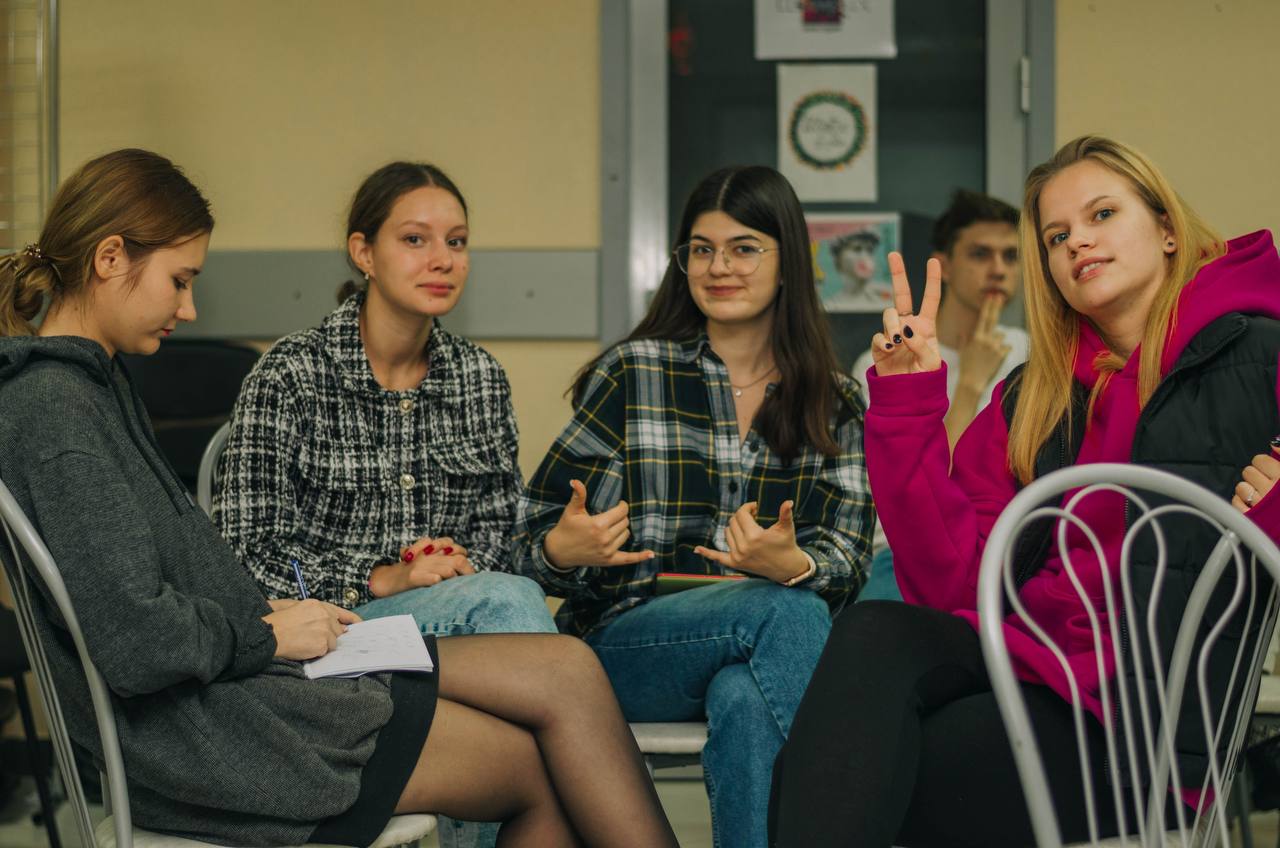 ����� ���������������� �����: � ������� ����������� ���������� '���� ����' � ������ ��������� '������� ������� ����'