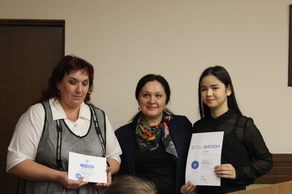 235 �����������