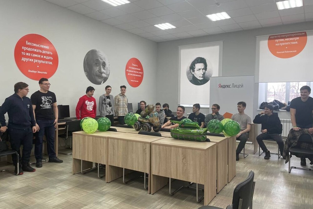 В преддверии всероссийского праздника Дня защитника Отечества на отделении математики и естественных наук прошли мероприятия В преддверии всероссийского праздника Дня защитника Отечества на отделении математики и естественных наук прошли мероприятия