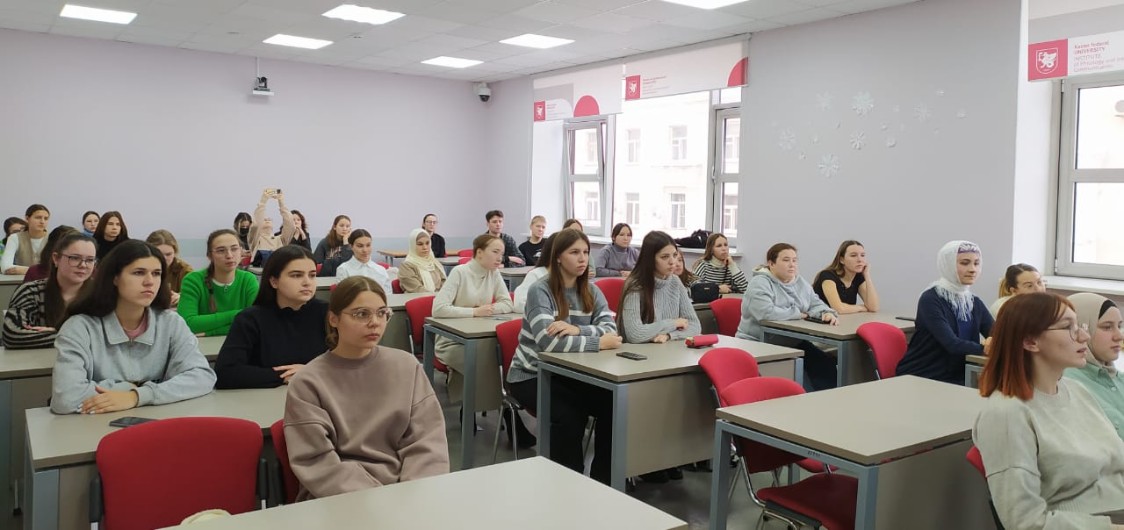 'Хәзерге татар теленең актуаль проблемалары' студентлар фәнни түгәрәге беренче курс студентлары белән очрашты 'Хәзерге татар теленең актуаль проблемалары' студентлар фәнни түгәрәге беренче курс студентлары белән очрашты