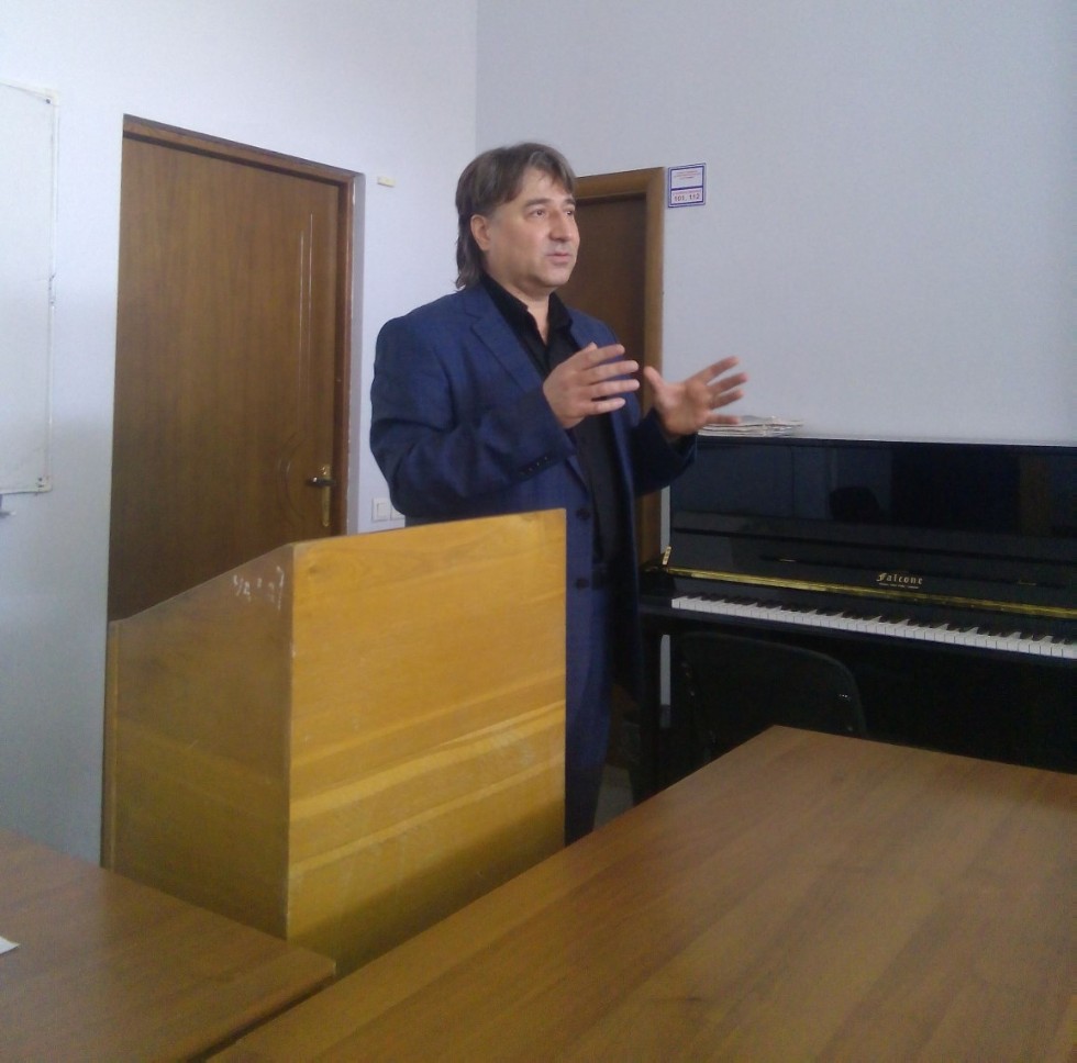 Импровизация в джазовом стиле Импровизация в джазовом стиле