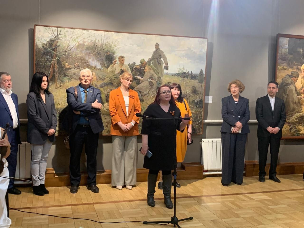 В национальной художественной галерее 'Хазинэ' открылась выставка к 80-летию Дня Победы В национальной художественной галерее 'Хазинэ' открылась выставка к 80-летию Дня Победы