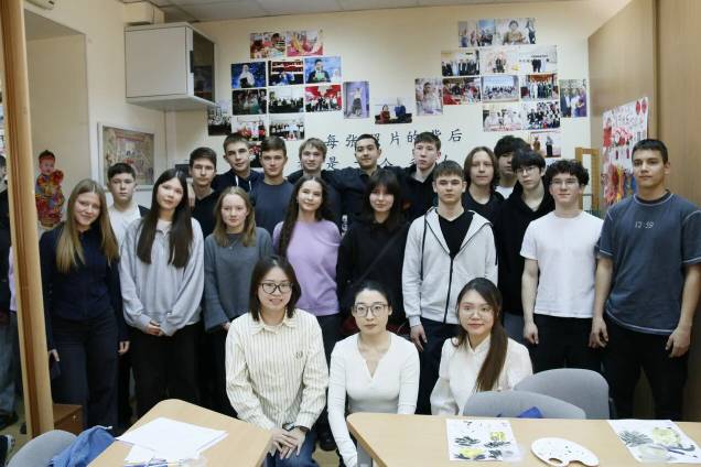 Институт международных отношений и востоковедения распахнул двери для учащихся Многопрофильного лицея имени А.М. Булатова Институт международных отношений и востоковедения распахнул двери для учащихся Многопрофильного лицея имени А.М. Булатова