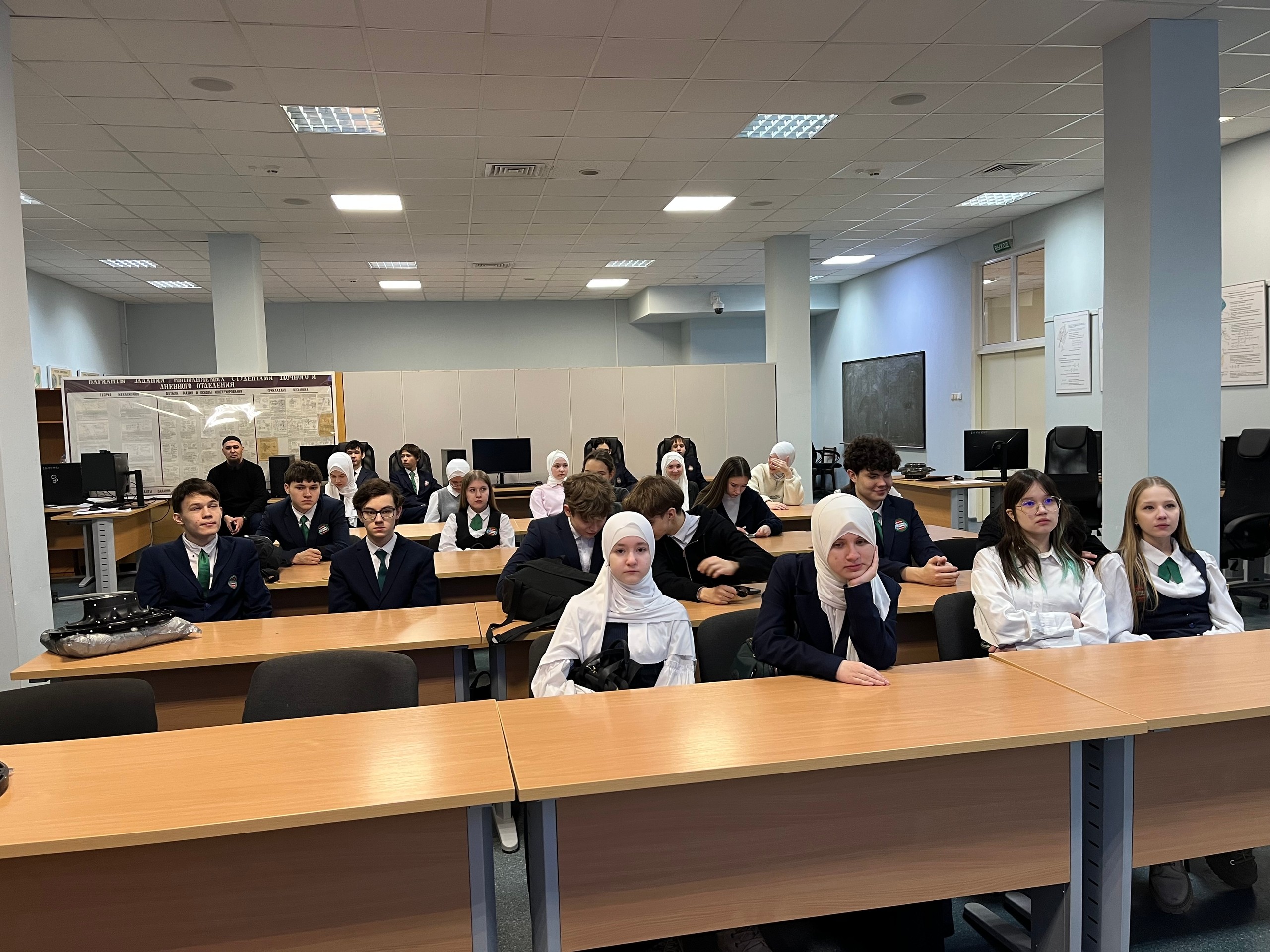 10 дорог. Одна твоя. 10 дорог. Одна твоя.