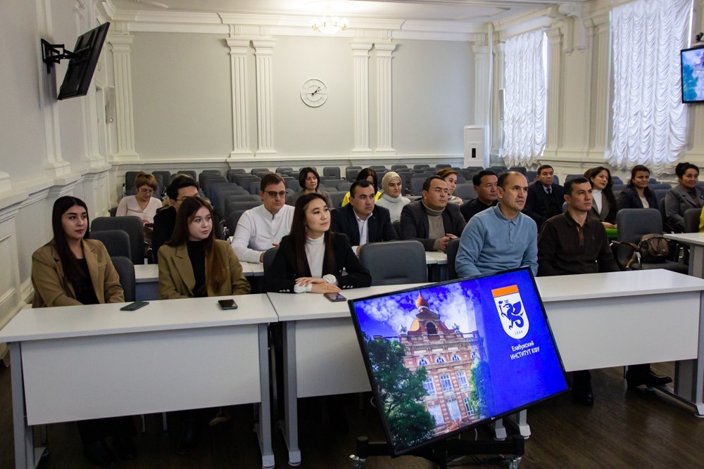 Students of advanced training courses from Termez received certificates