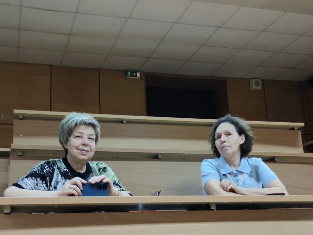 Слушатели Университета третьего возраста с большим интересом посещают лекции по истории Казани Слушатели Университета третьего возраста с большим интересом посещают лекции по истории Казани