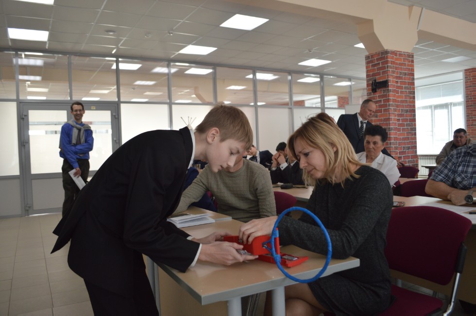 ����� ��������� ���� ������������� 