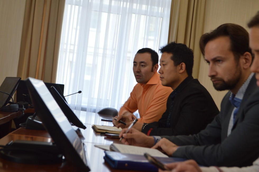 ��������� �������� WEIDONG CLOUD EDUCATION GROUP �������� ���������� �������� ���