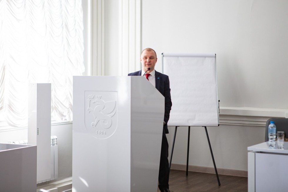 � ���������� ��������� ������ ������� � �������������� ���������� ���������������� ����� ����������� ���������� ������� � �������� � ����������� ��������������� ���������� '�������'