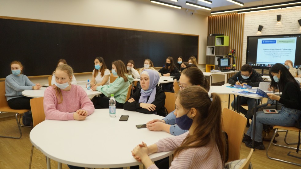 �������� ������������� ������-������������ �����������, ����������� 100-����� �� ��� �������� ��������� ��� ���������