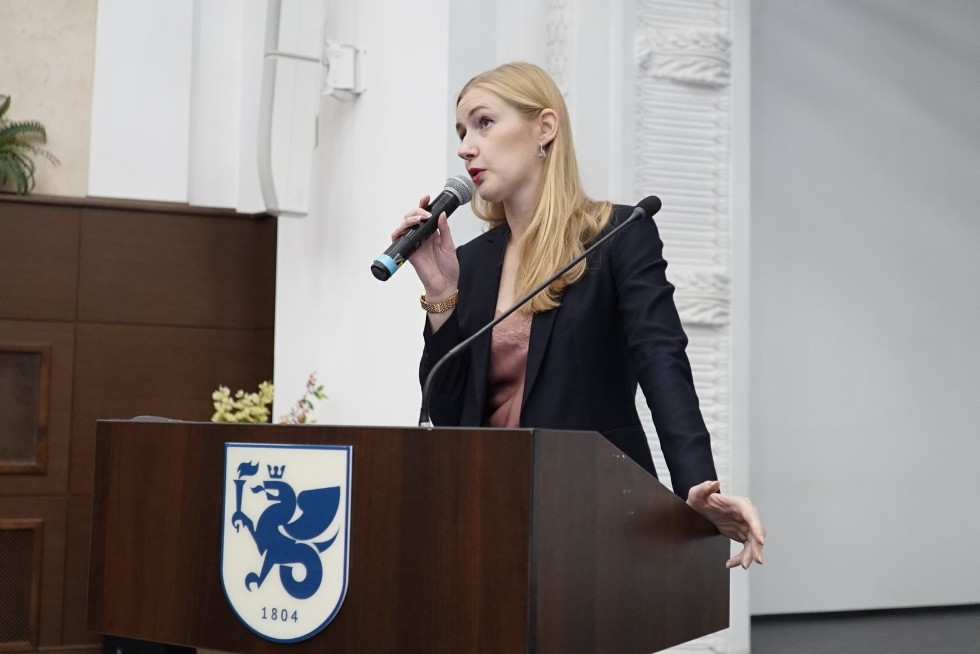 Влиятельный российский аналитик на лекции в КФУ дала прогноз роста цен на 2019 год Влиятельный российский аналитик на лекции в КФУ дала прогноз роста цен на 2019 год