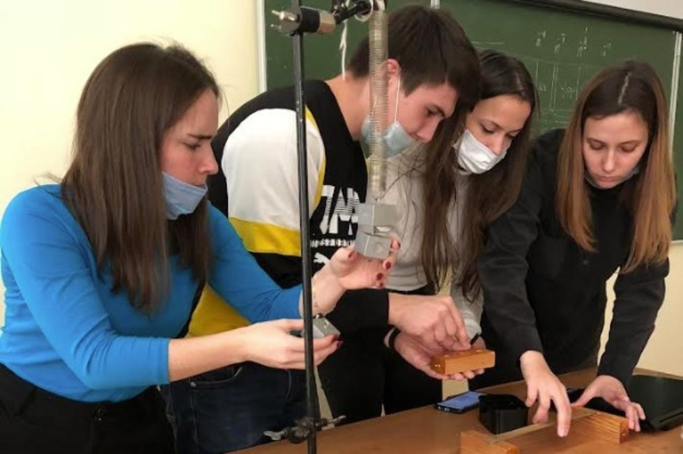 Проектные работы студентов по физике Проектные работы студентов по физике