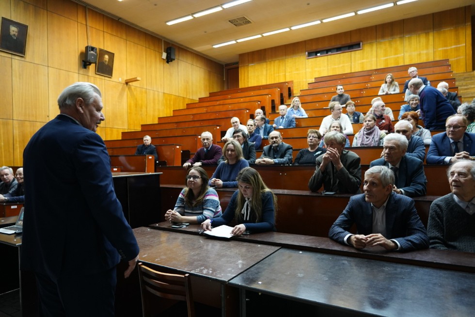 � ��������� ������ ��� ���������� ���������, ����������� 100-����� �� ��� �������� ����� ��������