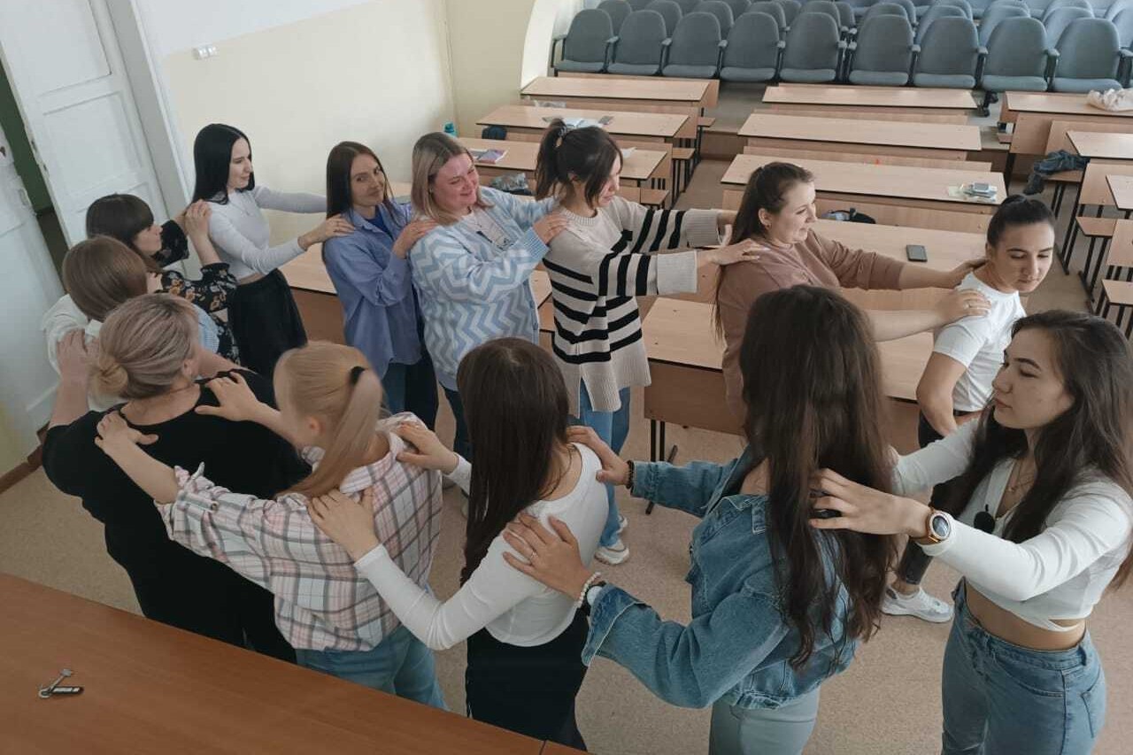 26 апреля куратор Нуриева Алеся провела кураторский час на тему 'Позитивная занятость как профилактика противоправного поведения' 26 апреля куратор Нуриева Алеся провела кураторский час на тему 'Позитивная занятость как профилактика противоправного поведения'