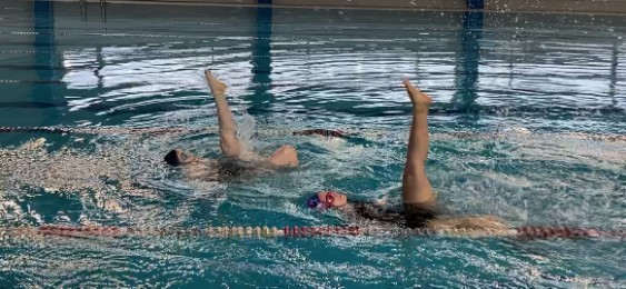 Предновогодний турнир по синхронному плаванию среди студентов третьекурсников ИФМиБ Предновогодний турнир по синхронному плаванию среди студентов третьекурсников ИФМиБ