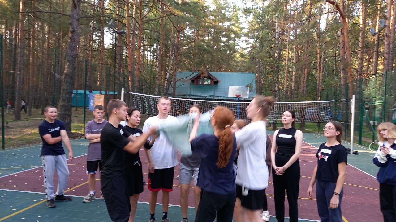 Тренинг на командообразование Тренинг на командообразование