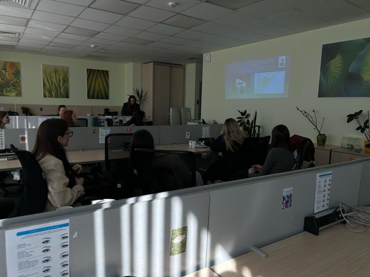 ��������� ������ ���� ����� �����������, ����������� ��������������� ������� �����, ������� � ������ � ����� 80-� ��������� ������ � ������� ������������� ����� 1941-1945 �����