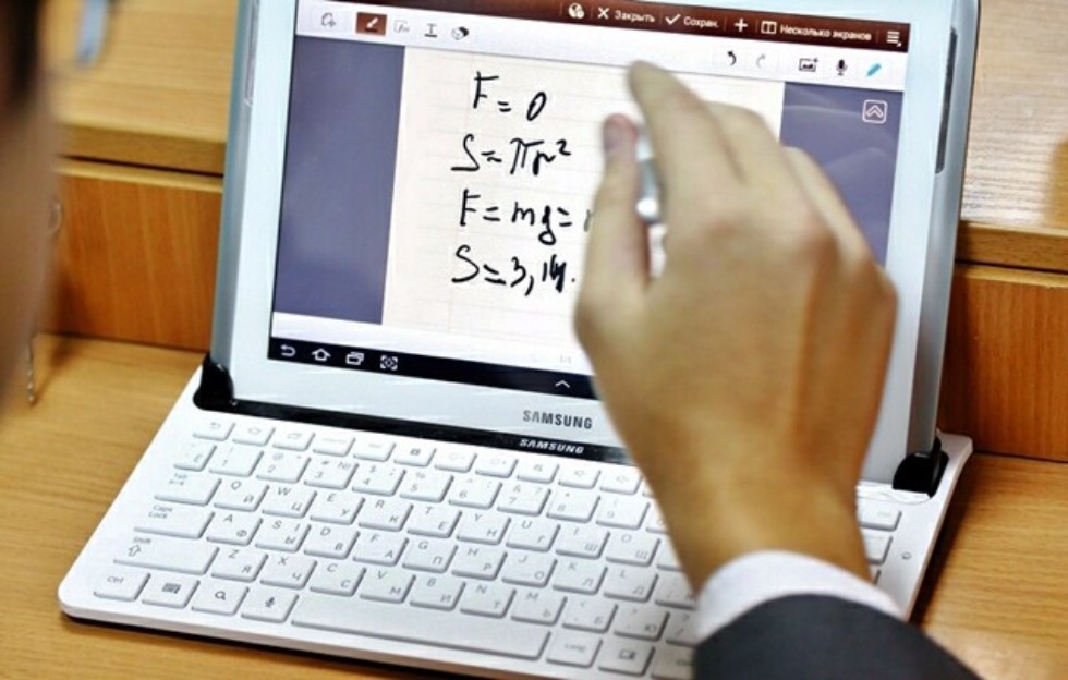The Use of Tablet Computers during Math Lessons May Help Increase the Quality of Teaching ,SAU Teacher 21, secondary education