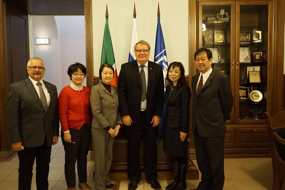Kanazawa University and KFU Outline Their Plans of Student Exchange