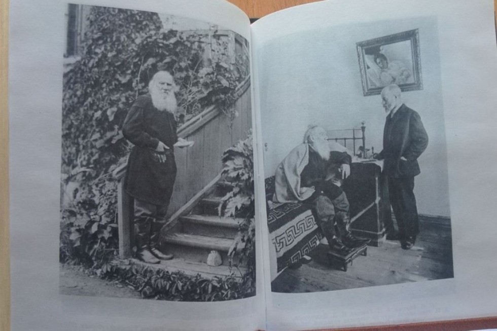 В рамках Года Льва Толстого библиотекой Елабужского института КФУ запланирован цикл выставок В рамках Года Льва Толстого библиотекой Елабужского института КФУ запланирован цикл выставок