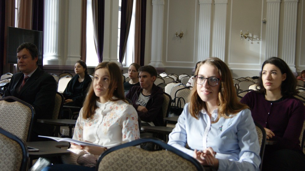 ���� � �����