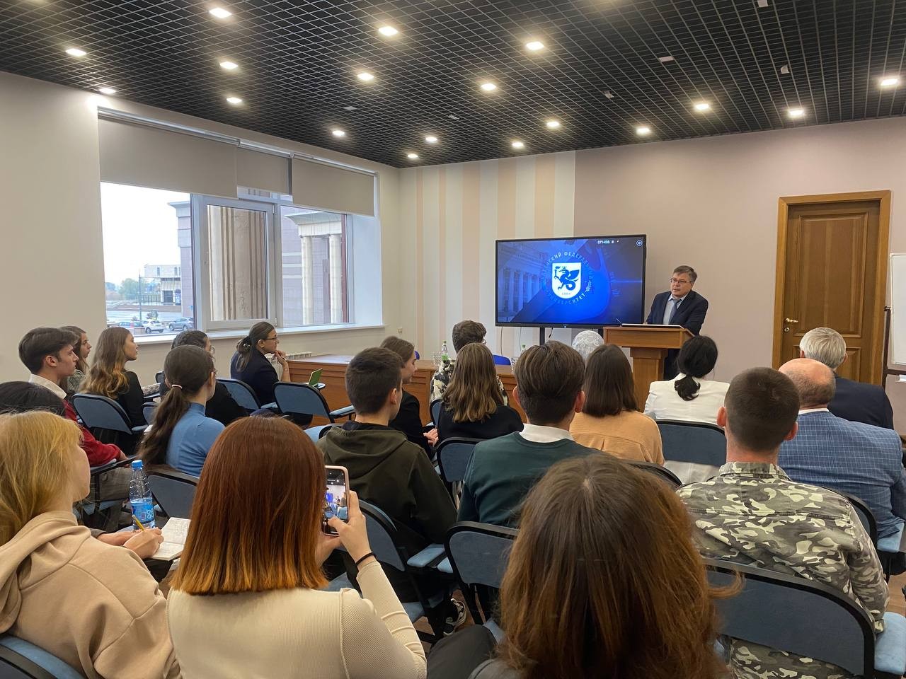 Фирдүс Салих улы Гыймалтдинов белән очрашу Фирдүс Салих улы Гыймалтдинов белән очрашу