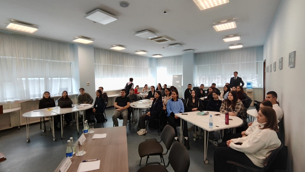 На базе ВШГМУ КФУ прошел студенческий хакатон На базе ВШГМУ КФУ прошел студенческий хакатон